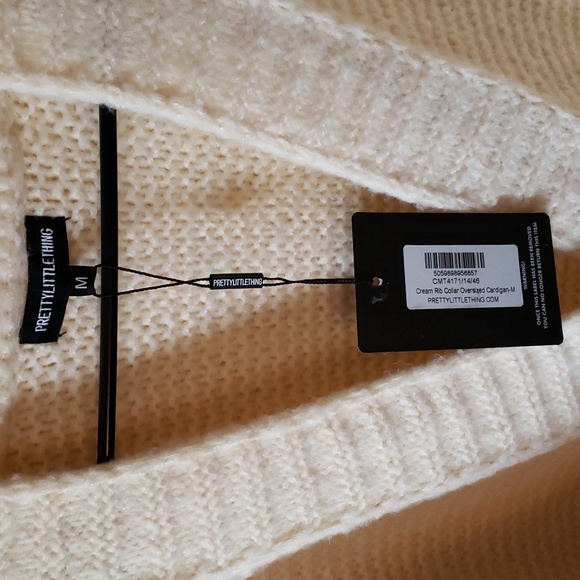 PrettyLittleThing | Cream Oversized Knit Cardigan | M | NWT - Picture 2 of 6